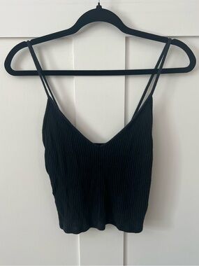 Brandy Melville Cropped Black Ribbed V-Neck Spaghetti Strap Camisole One Size
